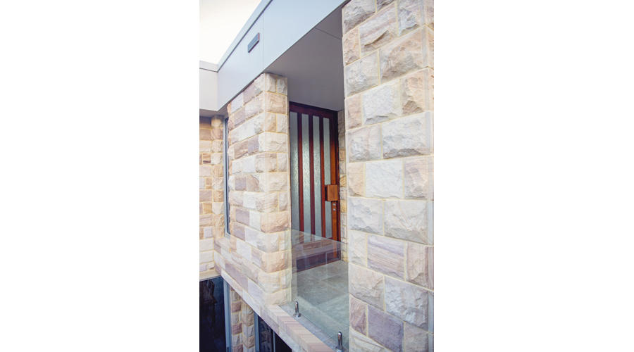 Lower Coast Road, Stanwell Park — Main entrance