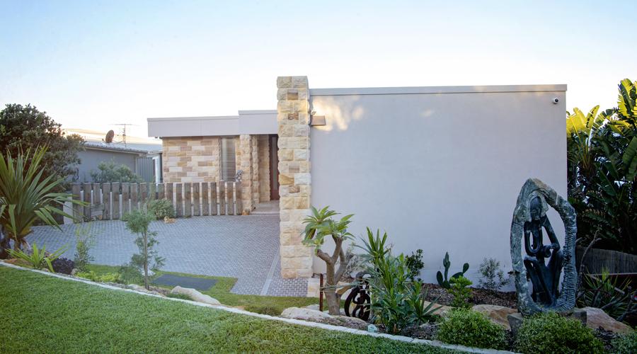 Lower Coast Road, Stanwell Park — garage and main entrance