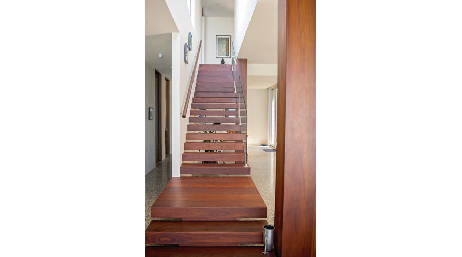 Lower Coast Road, Stanwell Park — stairwell
